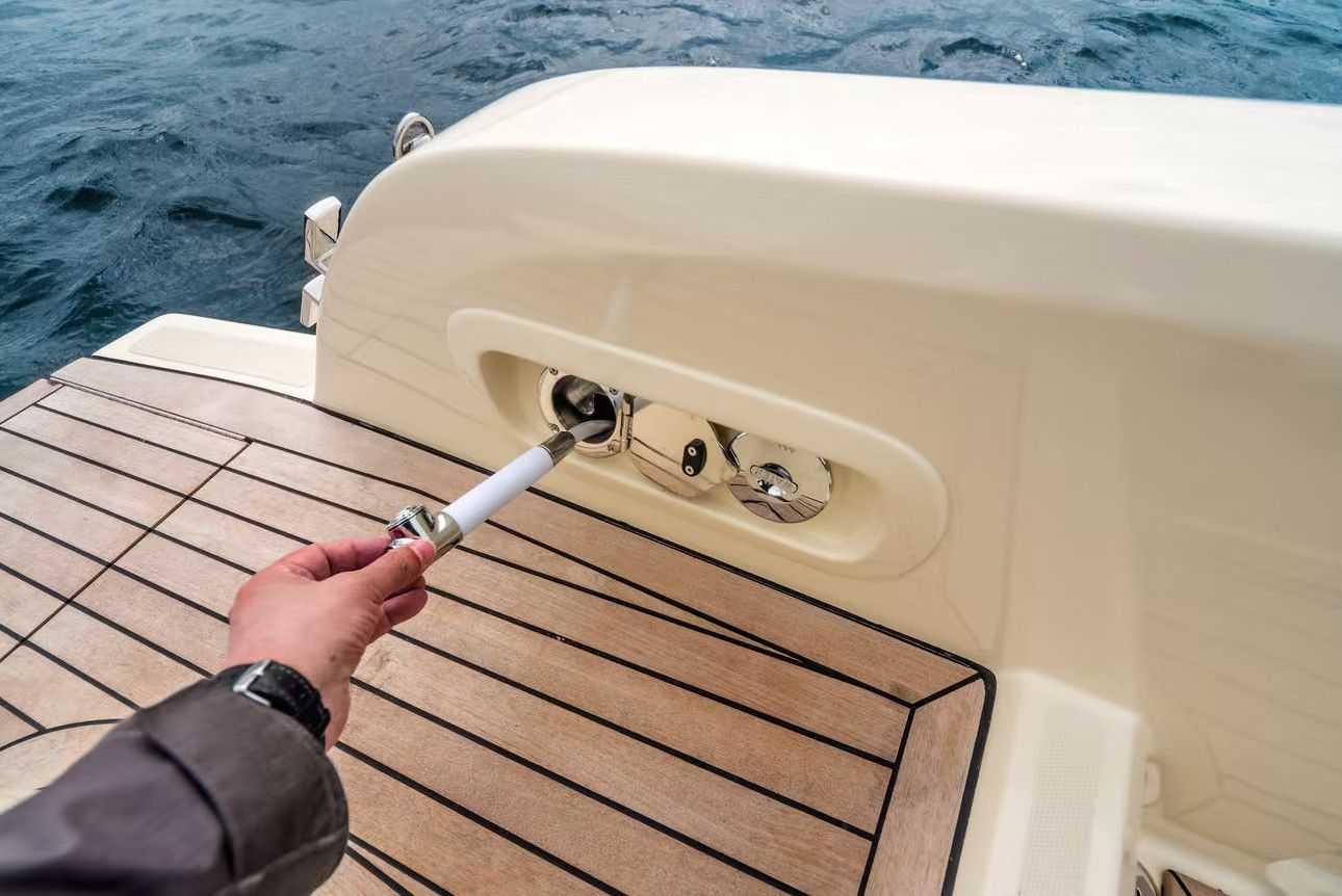 invictus-cx250-meta-2