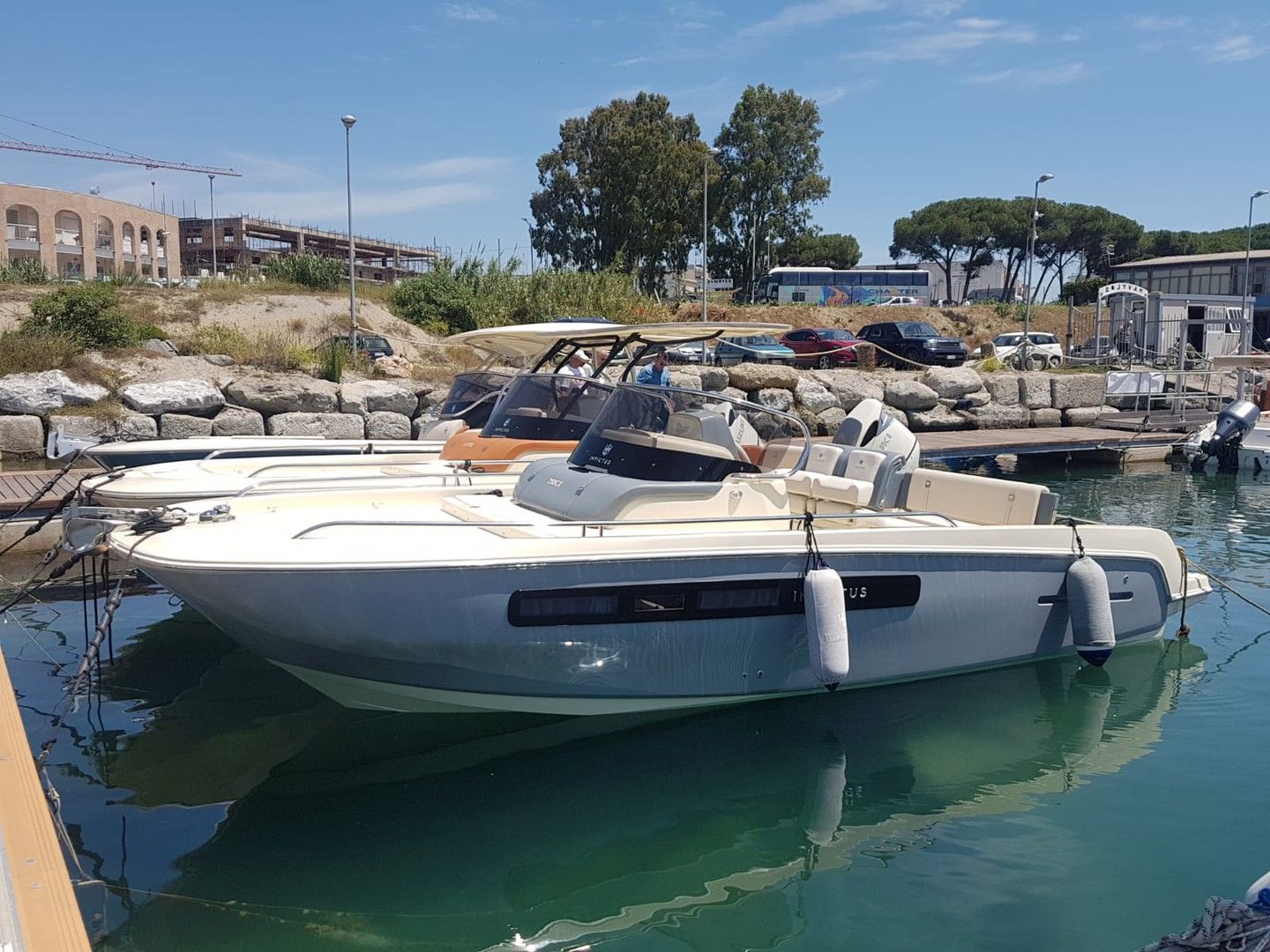 invictus-cx250-meta-5